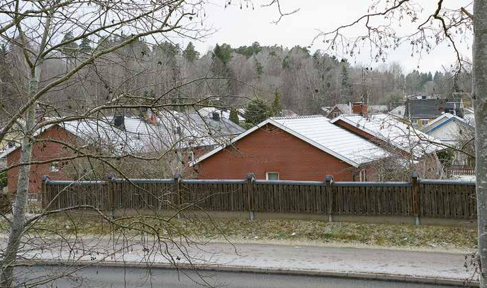 6 7 Inlåst av bostadsmarknaden flyttskatten är något som skjuts på framtiden men som ändå ligger kvar som en osynlig skuld.