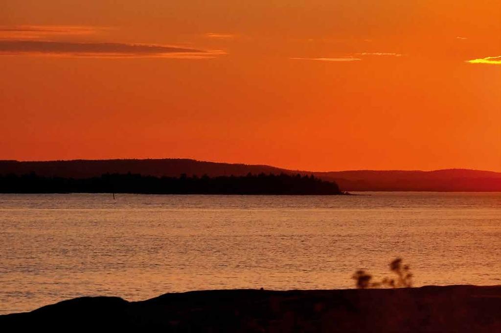 Näset Fritidshus mellan 70-80 m 2 På näset är det aldrig långt till vatten vilket gör det till en populär plats för att bygga fritidshus på.