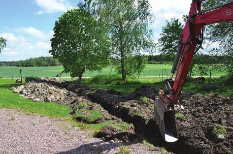 Undersökningsresultat Schakt Inom det 93 meter långa och upp till 1 meter breda schaktet framkom ett kulturpåverkat lager samt tre störningar.