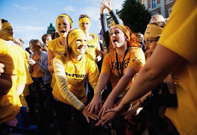 dem vi gillar mest, för ikväll är det Serums collegefest - Tid: 19.00 Sektionskampen!