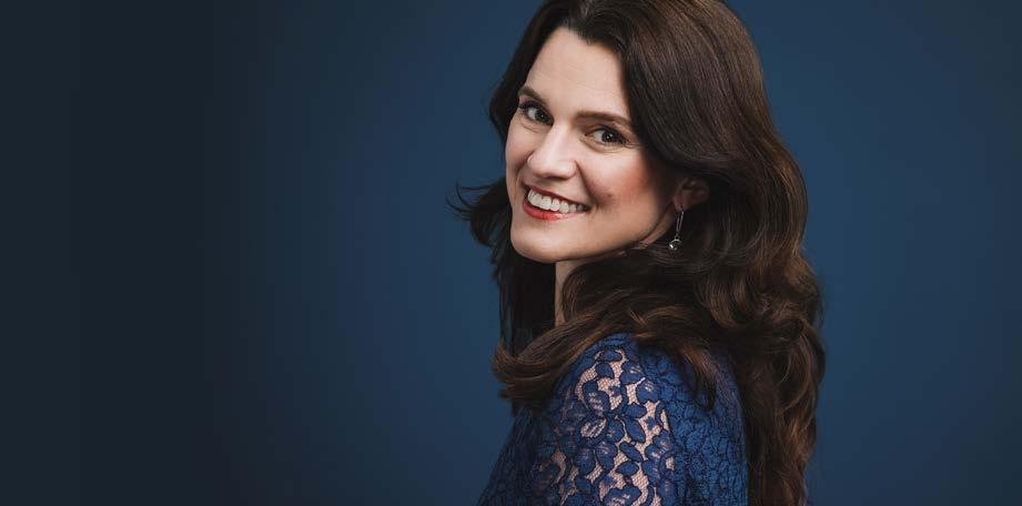 Bokteater När novembermörkret tätnar går startskottet för bibliotekets dramatiserade böcker. Tillsammans med Sylwia och Peter kliver vi in och ut i böckernas värld där allt kan hända.