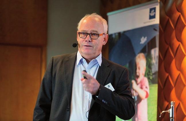 Tomas Kåberger är professor i industriell energipolitik vid Chalmers, ordförande för Japan Renewable Energy Foundation, samt tidigare generaldirektör för Energimyndigheten.