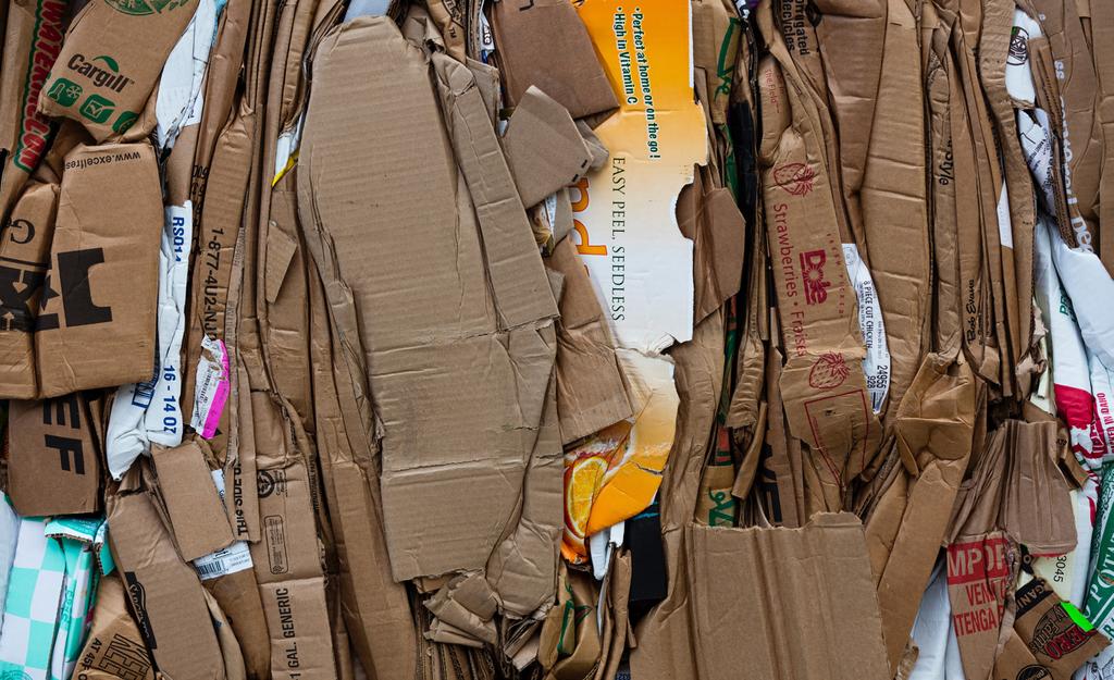 Fortsatt rekordhög materialåtervinning av pappersförpackningar I Sverige gick 82 procent av pappersförpackningarna (papper, papp, kartong och wellpapp) till materialåtervinning år 2016, vilket är
