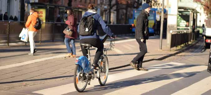 Vid en cykelpassage har cyklisten väjningsplikt, vilket inte cyklisterna i vår undersökning kände till endast 25 procent trodde att cyklisten har väjningsplikt medan 58 procent trodde att bilisten