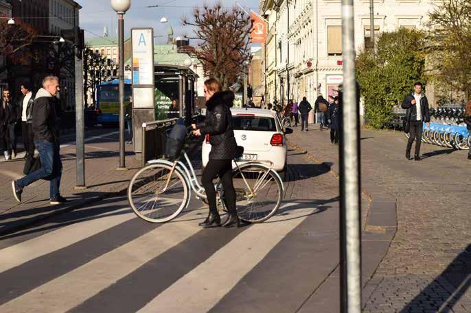 SÅ HÄR ARBETAR VI FÖR ATT ÖKA CYKLANDET Att cykla är ett bra sätt att ta sig fram i en stad. Det går snabbt och är hälsosamt. Det är dessutom trevligt och tillgängligt för de allra flesta.