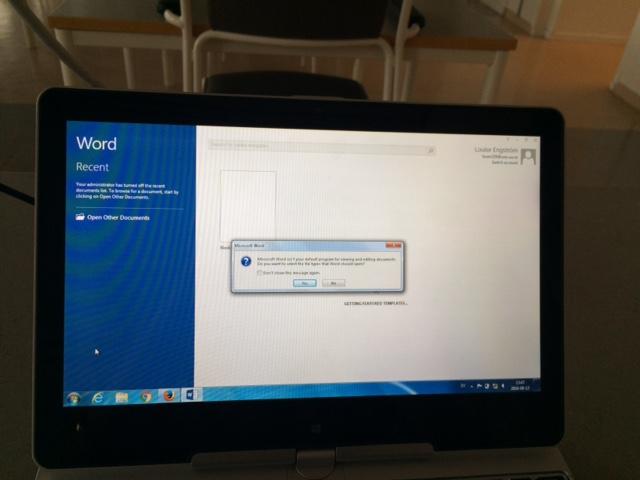 nedan kom en varningsruta upp som sa Microsoft Word is not your default program for viewing and editing documents.