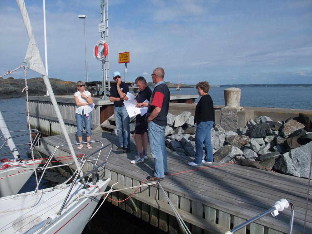 Försommarträffen på Dyrön 2009 På den Svenska nationaldagen hölls i år försommarträffen på Dyrön, som nu nästan blivit en tradition.