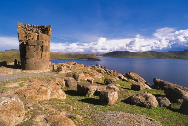 Dag 6. Puno till Amantani Island (Lake Titicaca) Vi checkar ut från vårt hotell och får transfer till hamnen där en båt väntar på oss för att påbörja vår båt tur på Titicaca sjön.