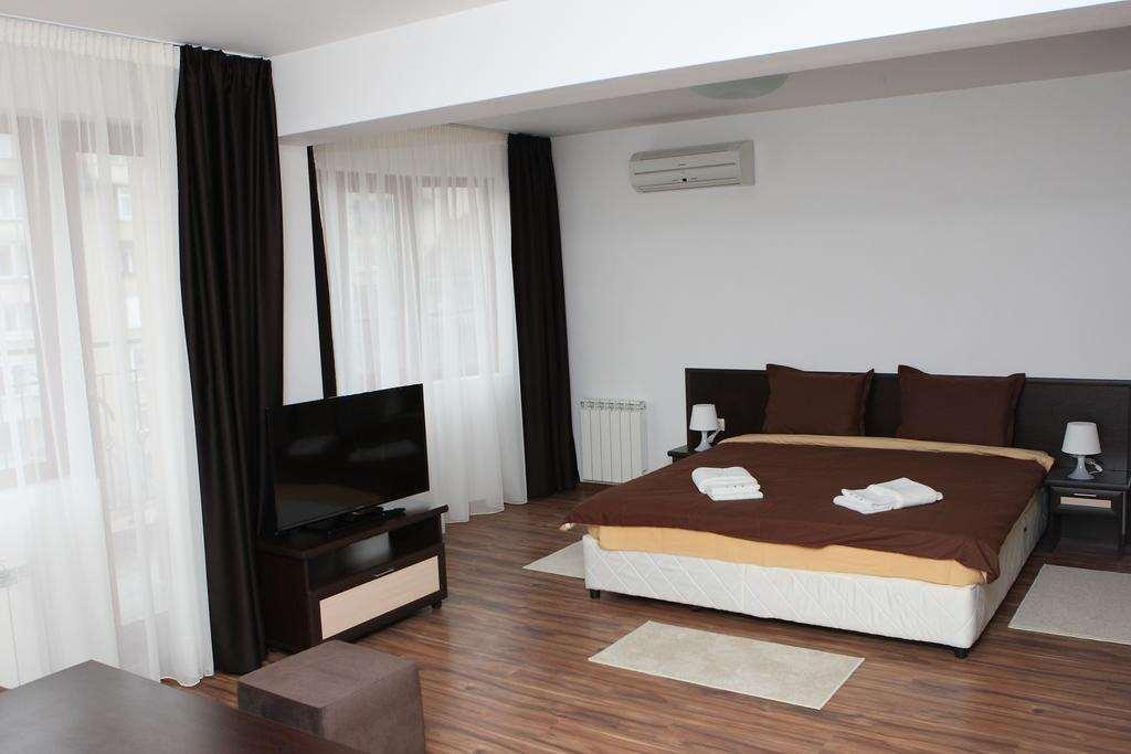 com/sofia-central-aparthotel ) 43 Vladayska Str, Centrum, 1000 Sofia, Bulgarien Telefon: +359876335345 5 Frukostar fixar vi själva i boendet i någon av lägenheterna.