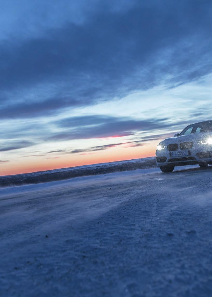 Nokian Hakkapeliitta Stoppar dig i tid Vi är födda och uppväxta i Norden. Vi gör det bättre och enklare för dig att köra säkert i krävande omgivningar.