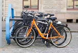 Möbler Cykelställ Cykelställ ska vara stabila och ha en ren design. Det ska vara lätt att parkera cykeln och finnas möjlighet att låsa fast ram eller cykelhjul.