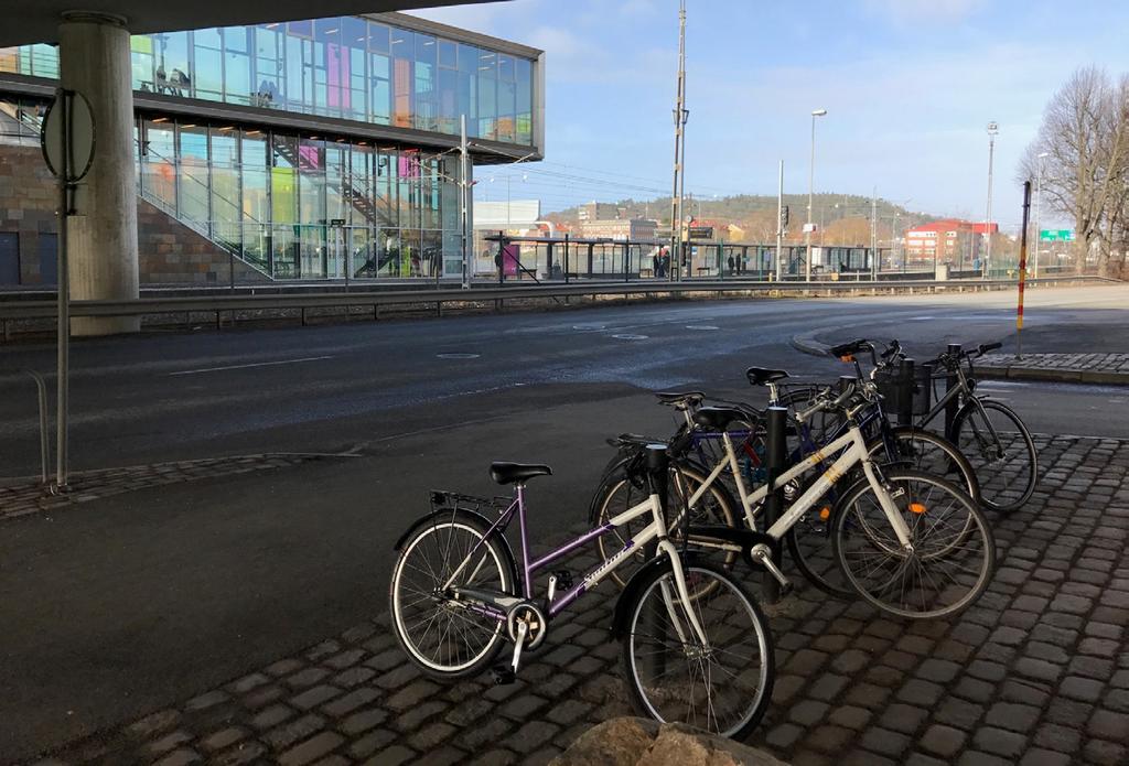 ! Parkering under Mölndalsbro Utökad parkering vid hållplats Bifrost Cyklister efterfrågar trygga och