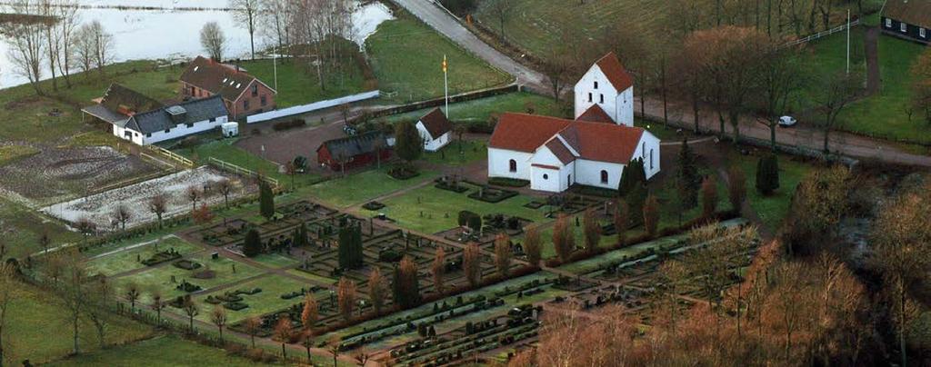 Byn tycks inte ha haft någon annan bebyggelse än den som varit direkt knuten till kyrkan och dess administration. Kyrkan ingår idag i Landskrona församling.