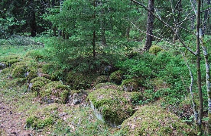 Fyrsidig stensättning från tiden