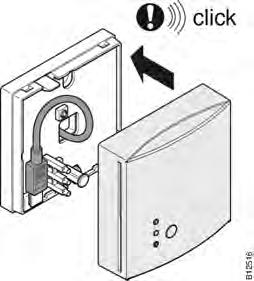 Tillbehör Sätt tillbaka täckkåpan på den externa repeatern. Fig. 52: Sätt tillbaka täckkåpan Anslut nätadaptern till ett strömuttag.