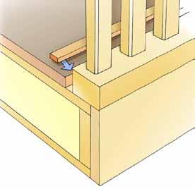 Om trappan monteras efter golvläggning bör den först provas på plats så att hålen för distansen hamnar rätt.