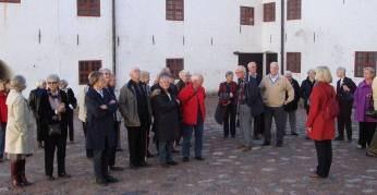 I kyrkan finns bland annat det berömda gravmonumentet med Karin Månsdotters sarkofag. Vi fick sedan tillfälle att promenera i underjorden i det medeltidsmuseum som anordnats 8 meter under marknivån.