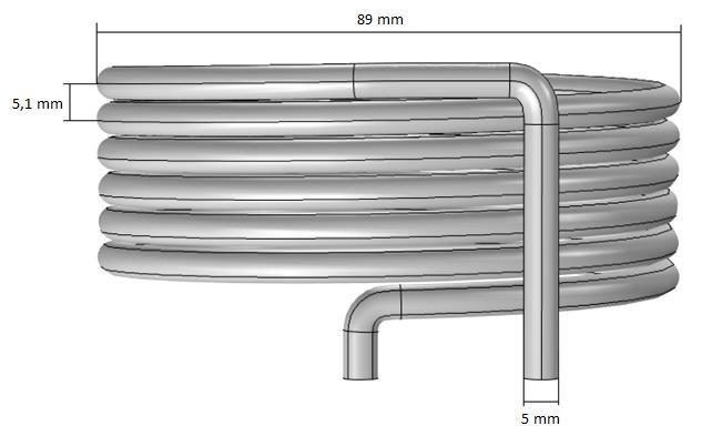 Kondensorn är tillverkad i rostfritt stål med en yttre rördiameter på 5 mm och väggtjocklek 1,3 mm. Röret är format som en spole med 6 varv och har ytterdiameter 89 mm.