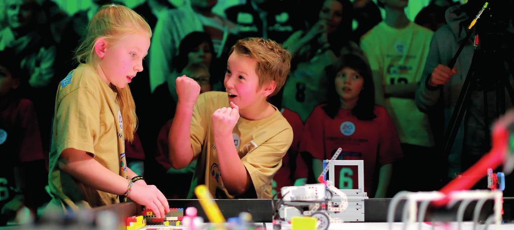 Vad är FIRST LEGO League? FIRST LEGO League (FLL) är en kunskaps- och tekniktävling där barn får i uppdrag att tänka ut innovativa lösningar på problem som de vuxna inte vet svaret på.