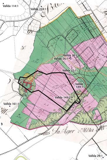 som idag innehåller en gårdsbildning och en skogsmiljö. Endast en mindre del av skogen kommer nu att beröras. Det är för övrigt oklart om befintliga byggnader skall rivas eller stå kvar.