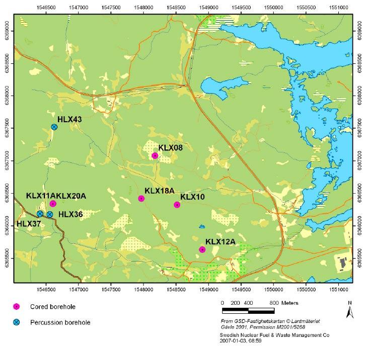 1 Introduction This document reports the data and results gained by modal and geochemical analyses that are carried out during 2006 of drill core samples from the cored boreholes KLX08, KLX10,