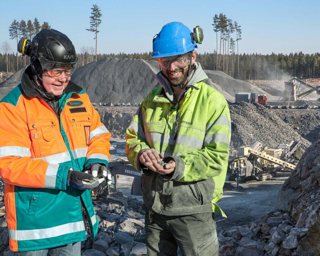 073-148 91 03 Christer Kohle, Glumslöv tel. 070-108 69 58 Jonas Andersson, Mölndal tel. 073-148 90 60 e-post: förnamn.efternamn@metso.com Service Stefan Olausson, Luleå tel.