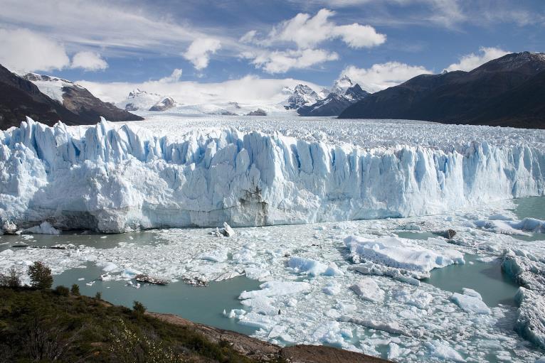 Argentinas landskap och natur växlar från det subtropiska klimatet i norr till Anderna i sydväst. Resan bjuder på fantastiska naturupplevelser som definitivt kommer att förtrolla dig!