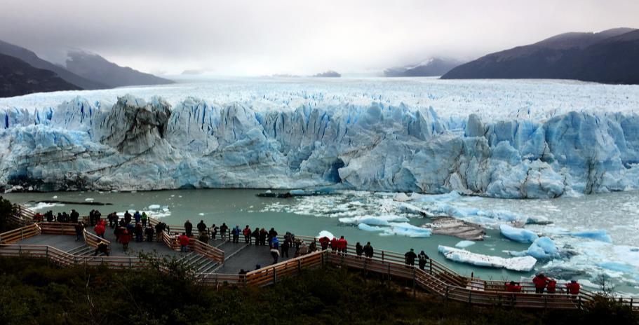 Dag 8 tisdag 13 nov: El Calafate Frukost på hotellet och dags för ännu en spännande heldag då vi ska ut på en båttur och se fler fantastiska glaciärer.