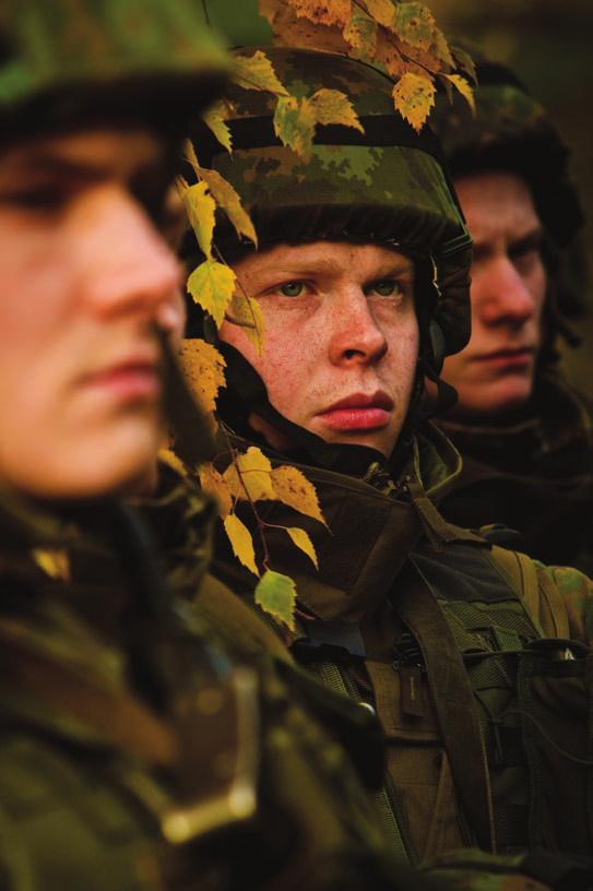 Studierna för doktorsexamen i militärvetenskaper ordnas inom ramen för ett påbyggnadsutbildningsprogram som leds av forskningschefen vid Försvarshögskolan.