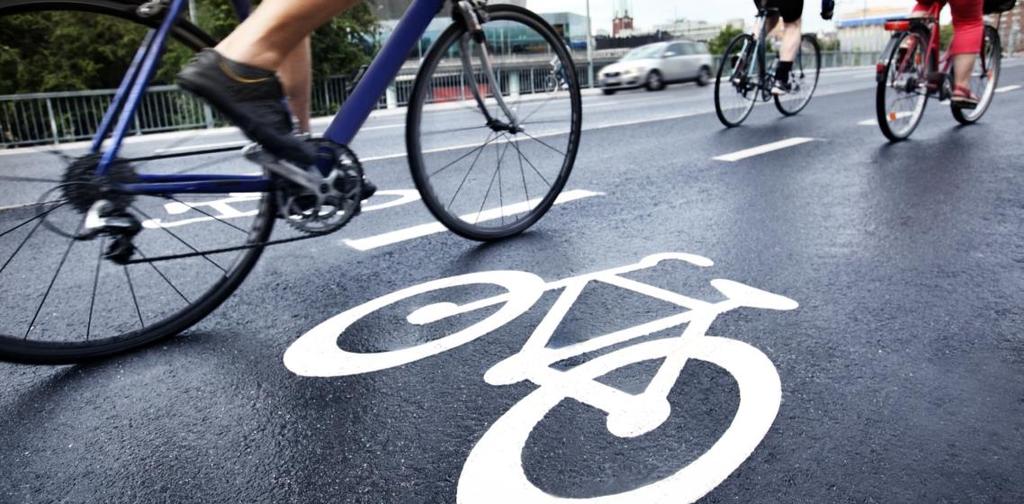 Fler motorcyklister än mopedister skadas allvarligt eller mycket allvarligt. För båda grupperna är det skador på armar, axlar och ben som är vanligast.