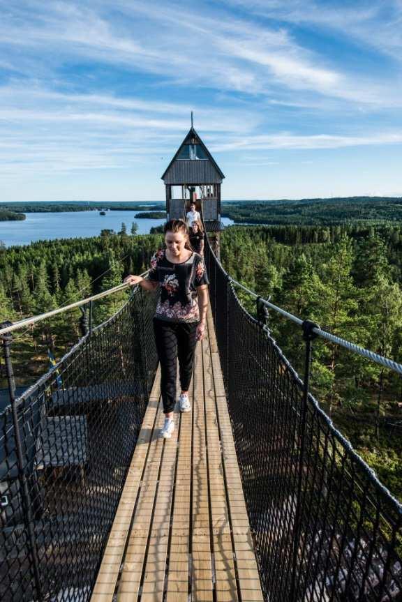 Moms ingår med 12 % boende med tillbehör. Tillval och kostnader för samt priser för 1-3 grupper (10-30 personer) Alla priser inkl. moms Grillkol per säck 49 SEK Tändvätska 49 SEK Hyra porslin inkl.