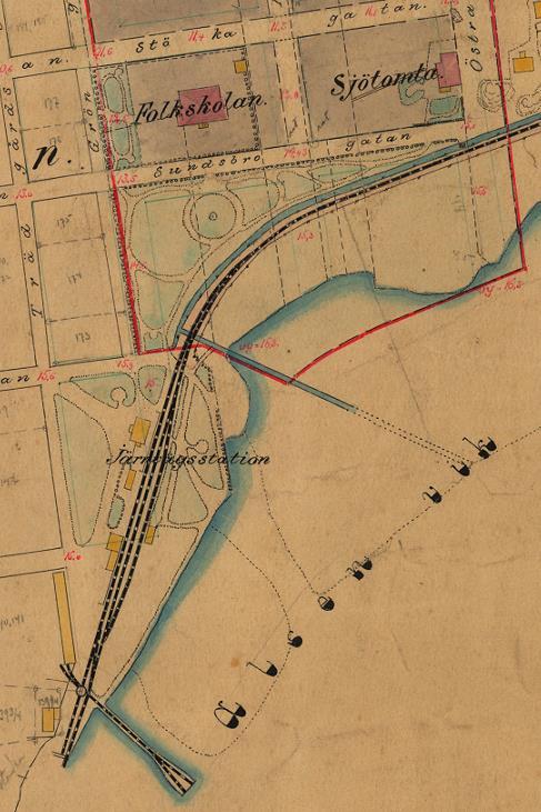 Bild 1 Här syns Torgparken på en plankarta från 1922. En park bör erbjuda möjlighet till olika aktiviteter för personer i alla åldrar, till enskild avkoppling likaväl som gruppaktiviteter.