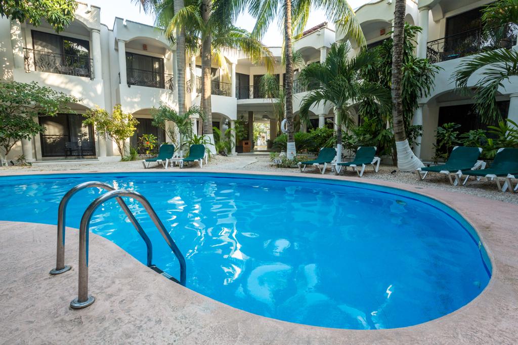 Hacienda Paradise Bou2que Hotel - dij hotell i Playa del Carmen Ert hotell ligger mio i Playa del Carmen, med närhet Pll eo stort