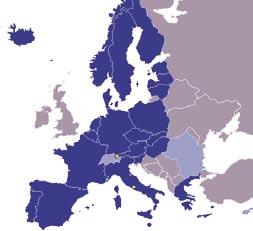 EŬROPA UNIO Historia momento En decembro pasintjare granda parto de Eŭropo ricevis historian donacon: al la tiel nomataj Ŝengenŝtatoj de Eŭropa Unio (EU) aliĝis naŭ novaj landoj (plejparte iamaj