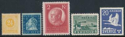 Välfyllt från ca 1900, genomgående bra kvalitet. Facit ca 105.000 kr (D) 10000 268 Samling Sverige ** 1891-1949 i visiralbum. Från Oscar II, medaljong, landstorm.