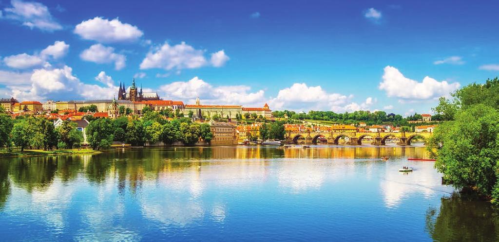 08 VIENA - PRAGA si Castelele Boemiei 245 Vizita pe indelete in Viena Excursie optionala la castelele Hluboka si Cesky Krumlov Ziua 1. BUCURESTI - SIBIU - ARAD - BUDAPESTA (cca.