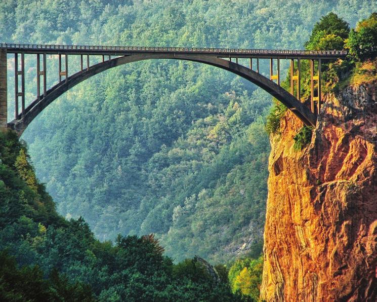 - Vizite la Cazanele Dunarii, Belgrad, Tara, Kotor, Podgorita, Dubrovnik, Mostar, Medugorje, Split, Trogir, Sibenik, Zadar, Krk Plitvice, Pola, Rovinj, Porec, Postojna, Zagreb - Asigurare Travel