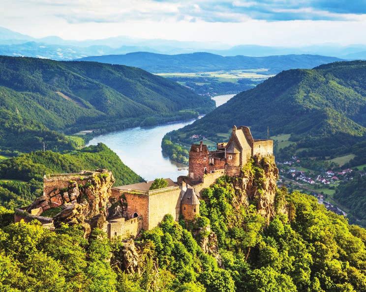 06 Serbia - Austria si Ungaria 219 07 AUSTRIA si Castelele Bavariei 263 Vizita la Cazanele Dunarii, Belgrad si Zagreb Vizite la Graz, Mariazel, Defileul Dunarii - Wachau O zi intreaga pentru a