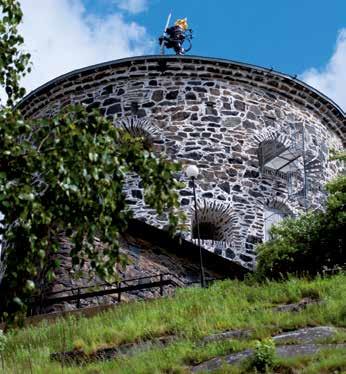 Saint-Astier - Naturligt hydraulisk kalk 3 Den första grundstenen till Skansen Lejonet i Göteborg lades den 22 juni 1687 av Erik Dahlbergh och invigningen förrättades av Karl XI år 1689.