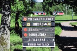 Från Villa Nedergård har du promenadavstånd till ett naturområde som överträffar de flesta Renströmska parken och Delsjöområdet ligger precis intill.