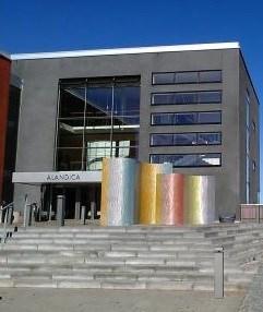lunch 45 Anmälan Anmälningsblanketten hittar ni på http://www.regeringen.ax/dialog- 2018 under perioden 13.12.2017 24.01.2018 Vid anmälan kryssar du för om du avser äta seminarielunch.