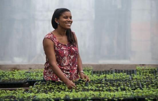 Bakgrund Certifierade produkter Fairtrade är en oberoende certifiering med uttalat mål att motverka fattigdom och stärka människors inflytande och handlingskraft med syfte att skapa förändring och