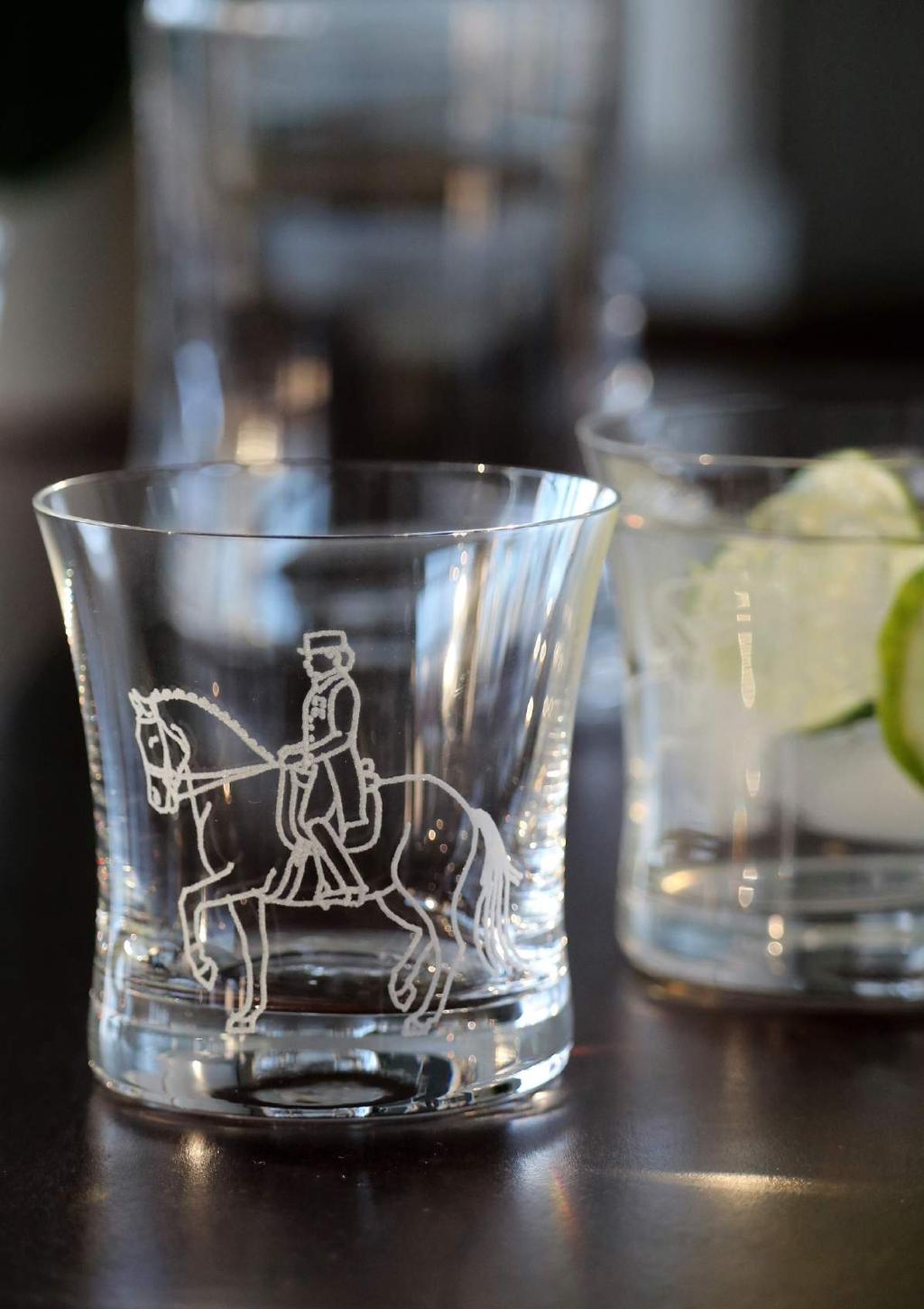 Engraved Design Glass Horses Classic Collection 185 ml 250 ml Hästar har varit en inspirationskälla i konsten i tusentals år.