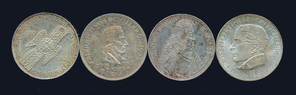 KM 805. F-VF. Great Britain. George V. Sovereign 1911. KM 820. VF-EF. Indonesia. Conservation set 1974: 100.000 rupiah gold Unc, 5.000 and 2.000 rupiah silver in proof. KM 41, 40a and 39a.