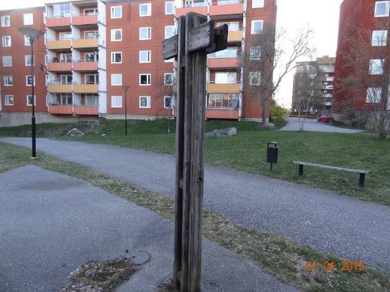 20 Trasig parkbänk