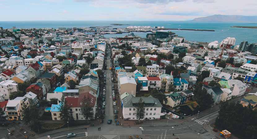 reykjavik Reykjavik satsar på folkhälsa I Reykjaviks kommun bor drygt 120 000 invånare och 18 procent är över 60 år. Staden blev medlem av nätverket Age-friendly cities and communities 2015.