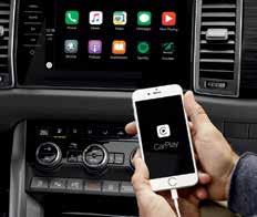 Dessutom är alla installerade applikationer som är certifierade som säkra för bilar kompatibla med MirrorLink, Apple CarPlay eller Android
