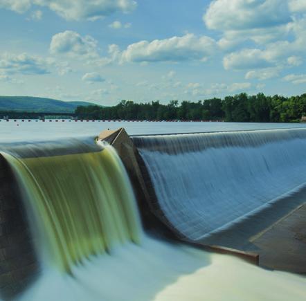 förnybar energi i den globala energimixen. Utvecklingen inom området förnyelsebar energi fokuseras framför allt till solenergi, vindkraft, vattenkraft, biobränslen, geotermisk energi och geoenergi.