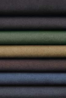 DINAMICA MELANGE 88 % polyester, 12 % polyuretan Slitstyrka > 50 000 / Martindale 88 % polyester, 12 % polyurethane Abrasion resistance > 50 000 /
