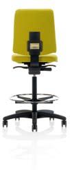Justering av ryggstödslutning Backrest tilt adjustment 4 Justering av armstödshöjd Armrest